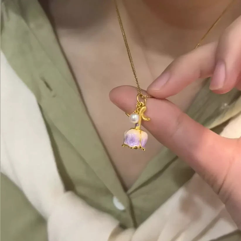 EverRose™ Collar de rosa floreciente